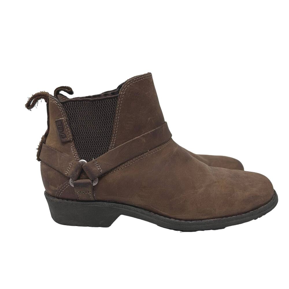 Teva Waterproof Leather Boots size 6.5